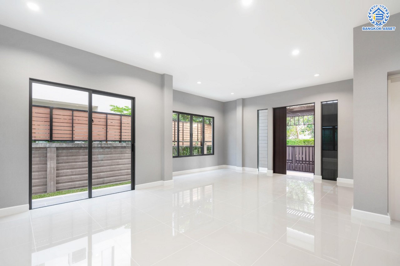 บ้านมือสองตกแต่งใหม่ แบรนด์สุดหรู Sansiri โครงการ เศรษฐสิริ ชัยพฤกษ์-แจ้งวัฒนะ ดีไซน์โมเดิร์น เนื้อที่ 51.7 ตร.ว. ฟังก์ชัน 3 ห้องนอน 3 ห้องน้ำ จอดรถได้ 2 คัน บรรยากาศ Private  วิวสวน หน้าบ้านไม่ชนใคร พร้อม Facilities ครบครัน!  บนทำเลโซนเมือง เชื่อมต่อทุกการเดินทาง ใกล้เซ็นทรัลแจ้งวัฒนะ, เมืองทองธานี, ทางด่วน และรถไฟฟ้าสายสีชมพู "สถานีปากเกร็ด"